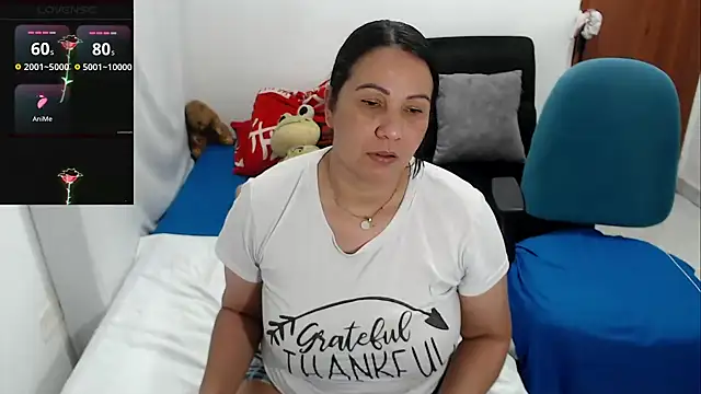 Chat XXX en directo de LAURA_Foxht