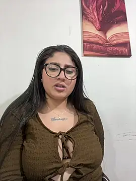 croftsmila's Live XXX Chat