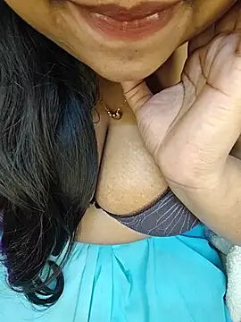 Živý XXX chat Curvy_Pooja