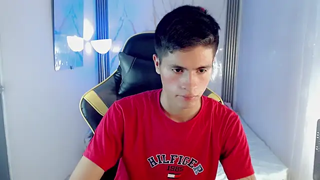 Chat +18 de Ascii_one ao vivo
