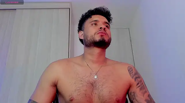 แชท XXX สดของ AUSTINN_TORRES