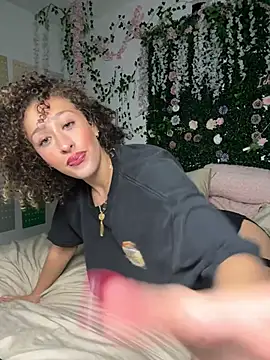 הופעת וובקאם של LyraCovee