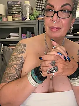 Chat XXX en directo de dieseldame1313
