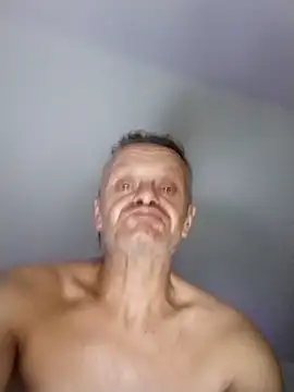 Chat XXX en directo de Kuba_Gd