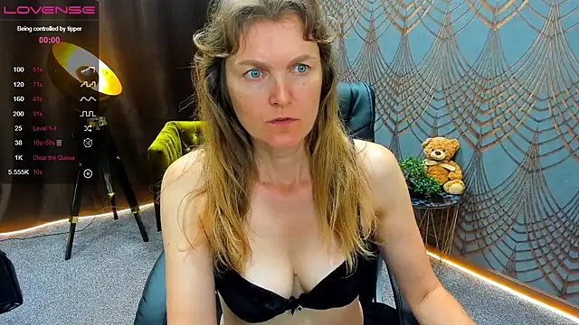 Chatroom XXX en direct de Anabell_xxx