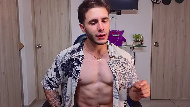 عرض كام Latino_stud4u