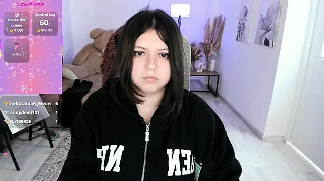 XXX chat uživo modela DiaAngell