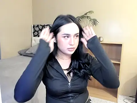 Show modela MarianeSaints na web-kameri