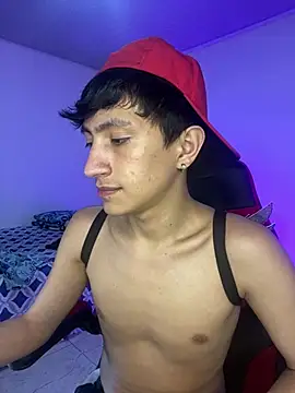 JohanSedas Adlı Modelin Canlı XXX Sohbeti