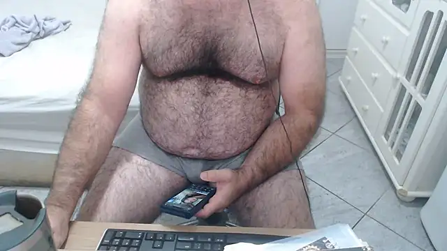 Chatroom XXX en direct de MysterBearMG