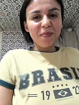 Daniela-rosee Adlı Modelin Canlı XXX Sohbeti
