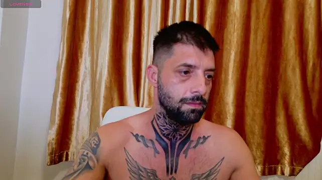 Chat +18 de TommyDum ao vivo