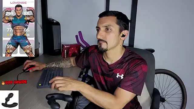 Marck_Muscle Webcam Show