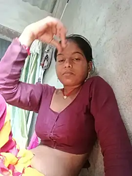 CHANDNi_700's Live XXX Chat