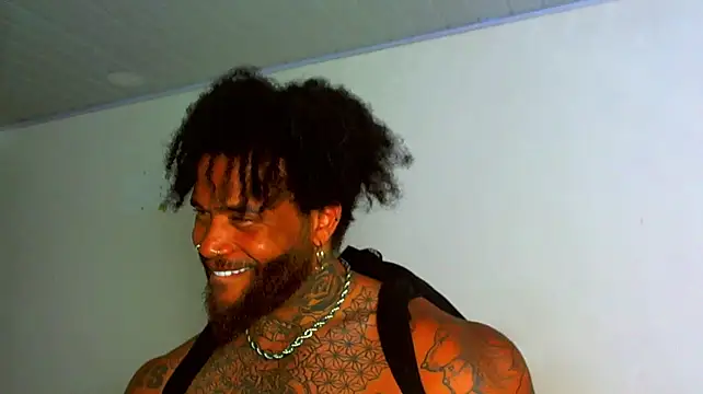 ragnar0825 Live XXX-Chat