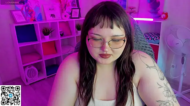 Niki_Glow Chat XXX live