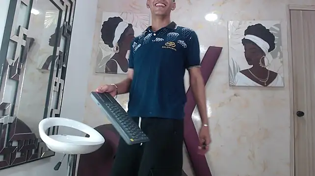 عرض كام VERY_HOT_GUYS
