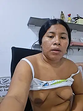 house_hot11's Webcam Show