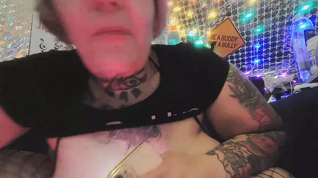 Hunniebunnie78's Live XXX Chat