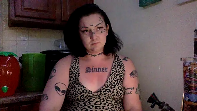 CurvyTrans2002 – Naživo XXX chat