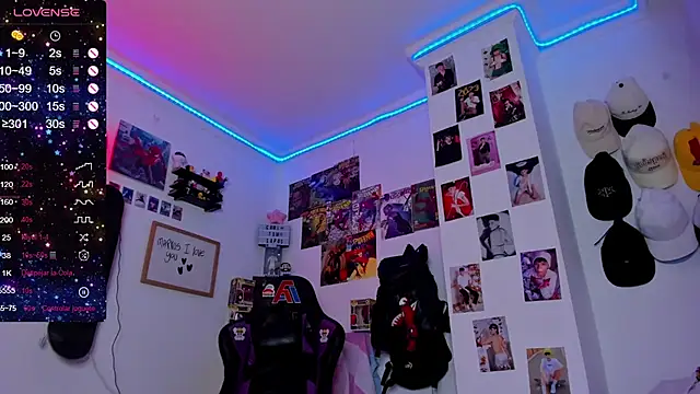 Mikeking14's Webcam Show