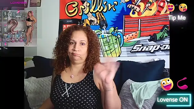 ladycreamypr2's Live XXX Chat