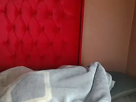 African_Busty's Live XXX Chat