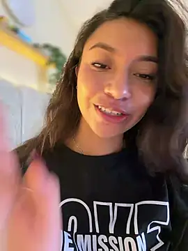 CocoaGigiMuse Live XXX-Chat