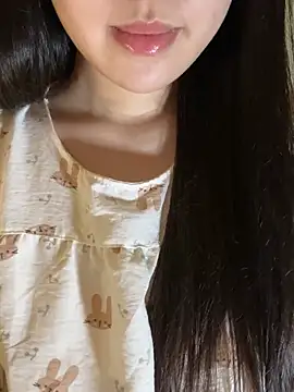 Uyennii02 – Live XXX-chat