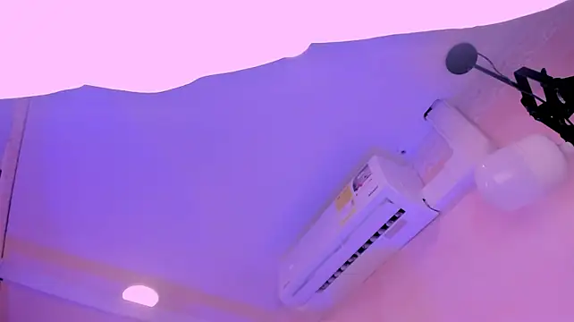 Alejaa21_のライブXXXチャット