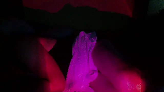 s_urprise Live XXX-chat