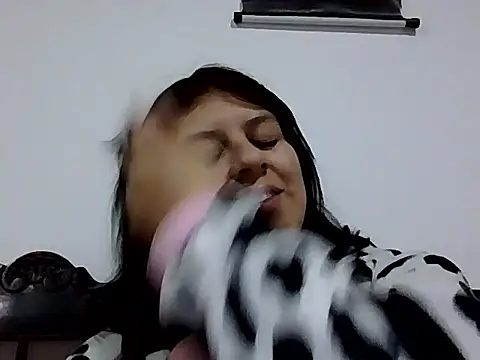 Kate-Pauhln Live XXX chat