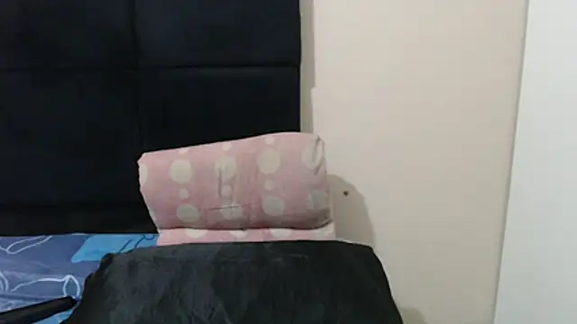 SweetHotBabby18's Live XXX Chat