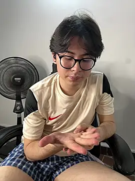 _Tommy_7's Webcam Show