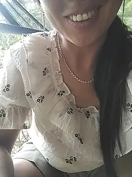 Helen-nn's Live XXX Chat