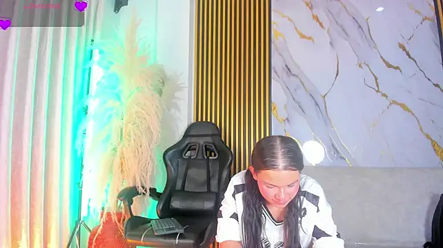 alejagarcia_'s Live XXX Chat