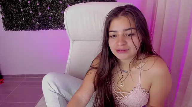 Brunnettee_1 Live XXX-Chat
