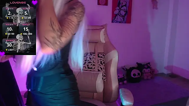 cyberd0ll66's Live XXX Chat