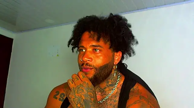 ragnar0825 Chat XXX in diretta