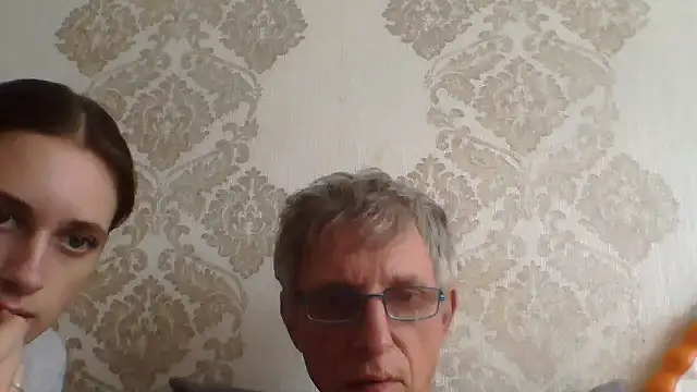 عرض كام BobbyXRoyal