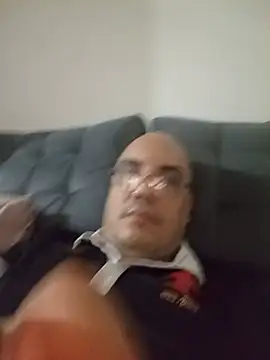 RobertoBuzios22 Live XXX-Chat