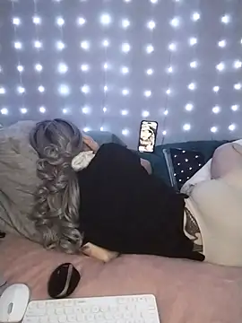 LashOutHeartlessP Шоу с уебкамера