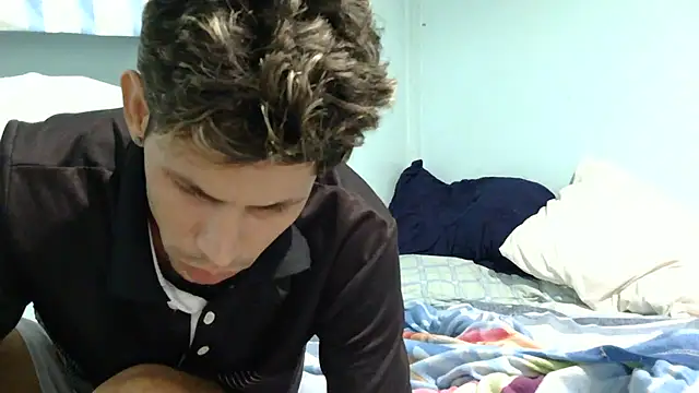 Chat +18 de daniafrodita ao vivo