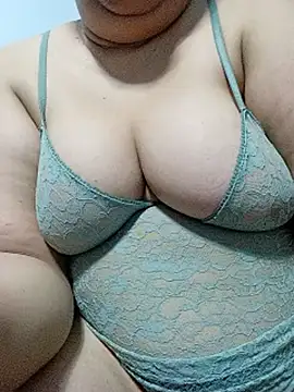 Notila-68's Live XXX Chat