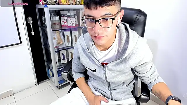 Webkamerová show Alexx_bigcockk