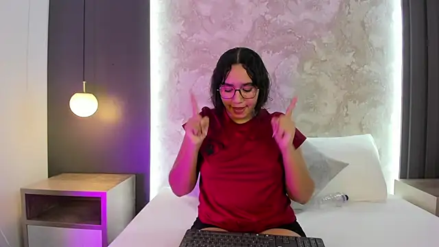 alysson_moon_'s Live XXX Chat