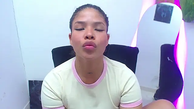 XXX chat uživo modela BearishMajor