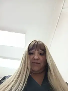 Chat XXX en directo de Office_Albertina