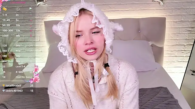 ChloeWells' Live XXX Chat