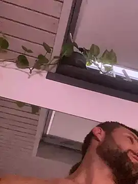 XXX chat uživo modela MrTwister666